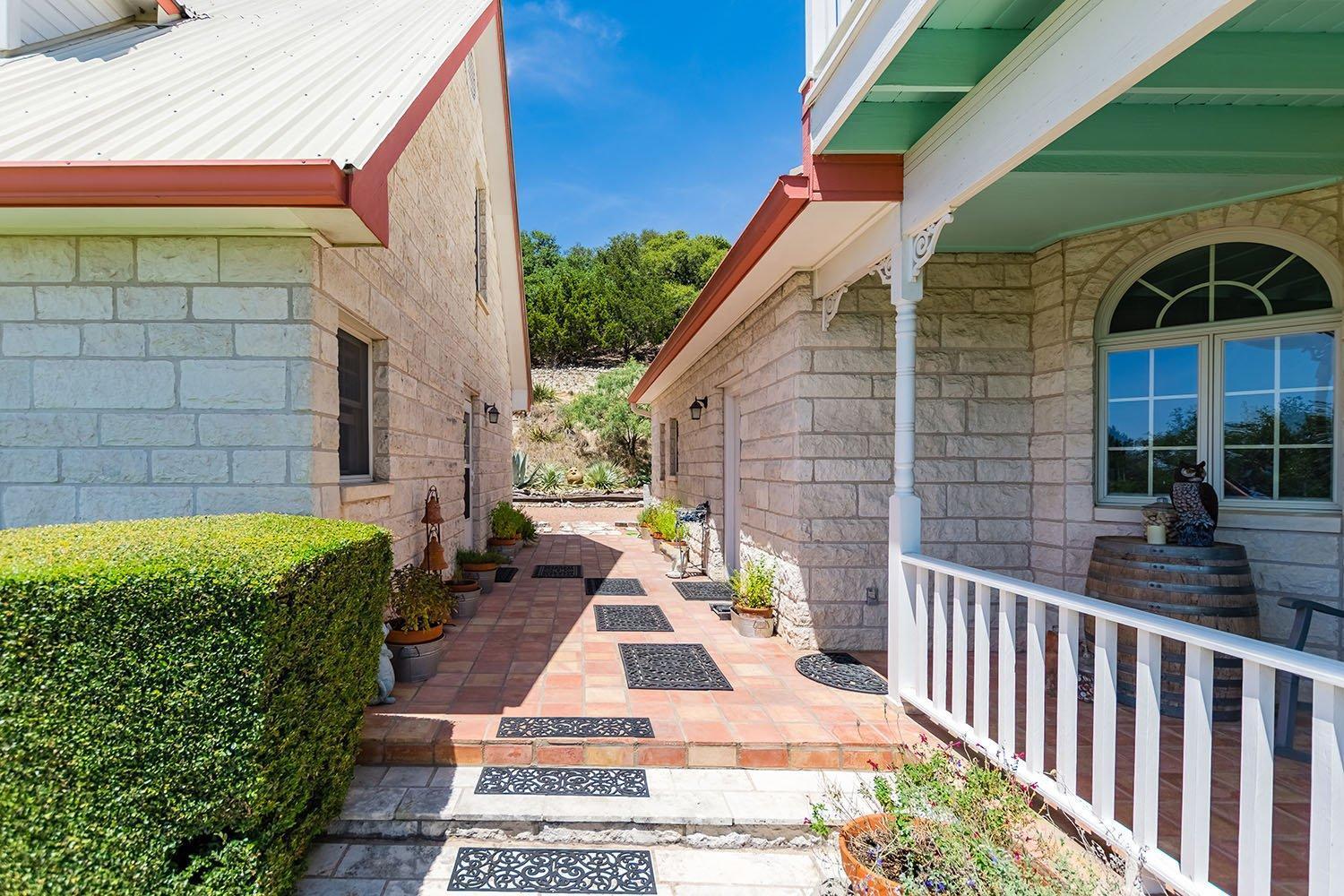 Gaushaus Royal Oaks Apartment Fredericksburg Bagian luar foto