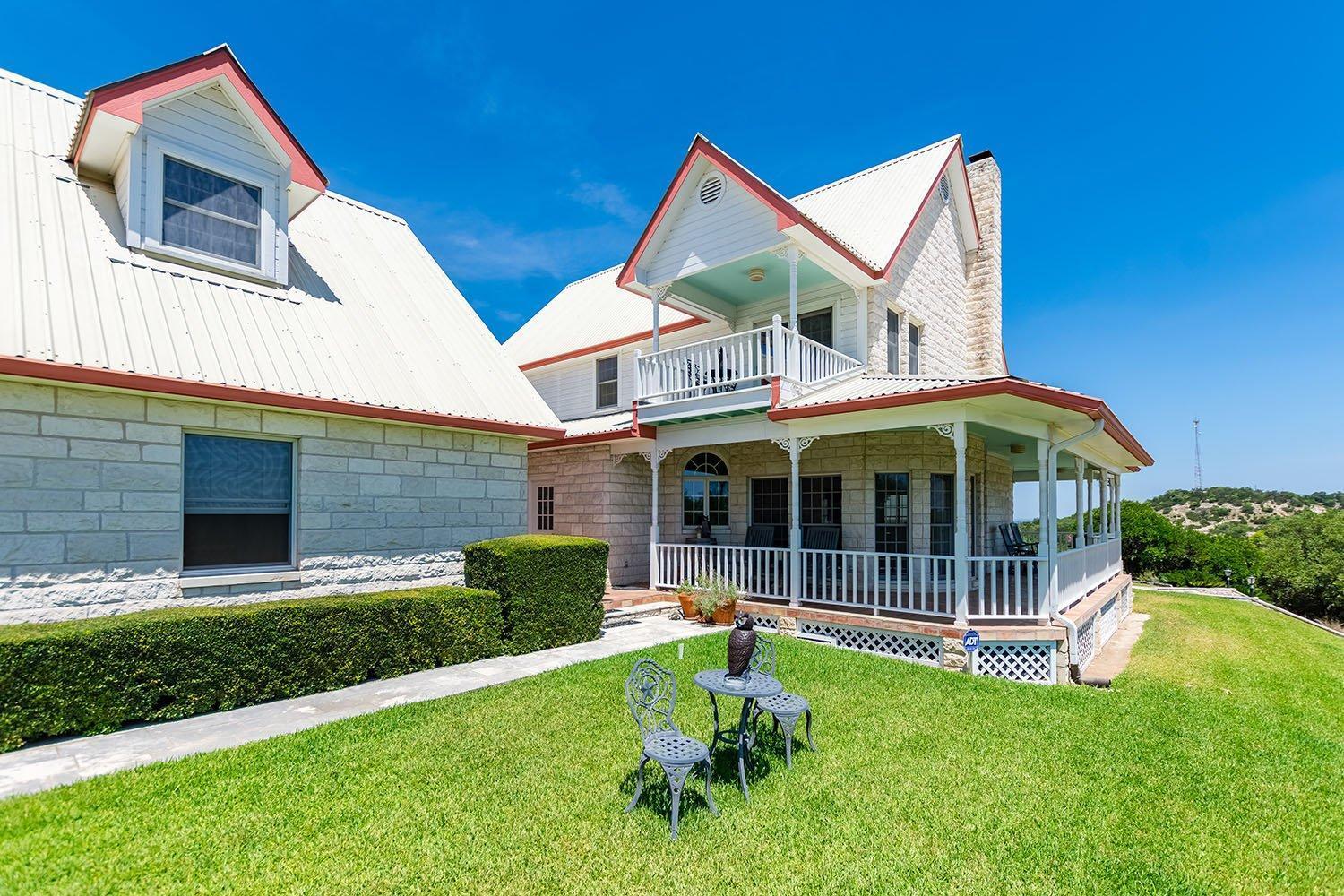 Gaushaus Royal Oaks Apartment Fredericksburg Bagian luar foto